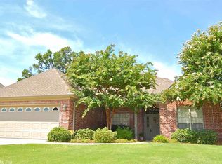 1535 Chinook, Conway, AR 72034