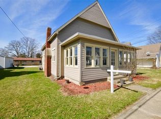 216 Avon Ave, Plainfield, IN 46168