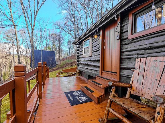 4th image of 1878 Little Cove Rd