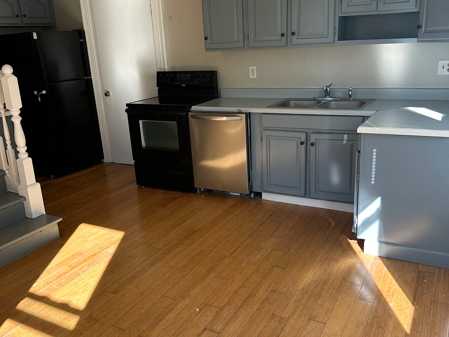 3 bed, $1,475 — Photo 4