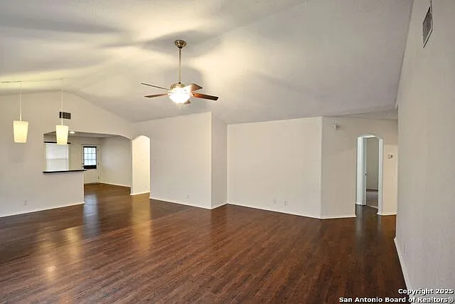 419 Aaron Ln — Photo 14