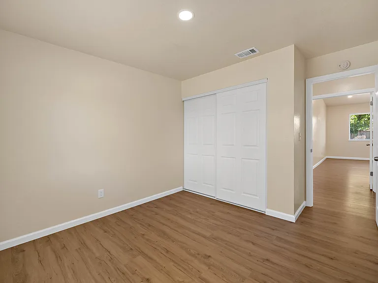 1401 Prospect Way — Photo 5