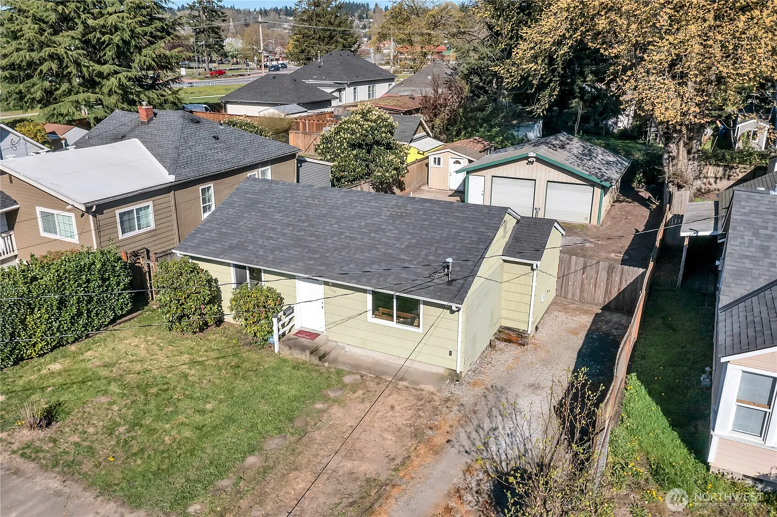 516 6th Ave S photo 1
