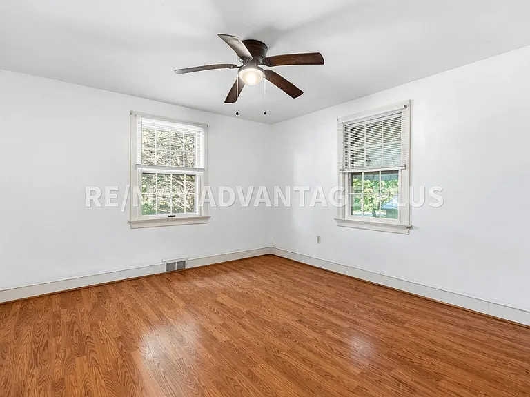 1004 Fourth Avenue Ext — Photo 21
