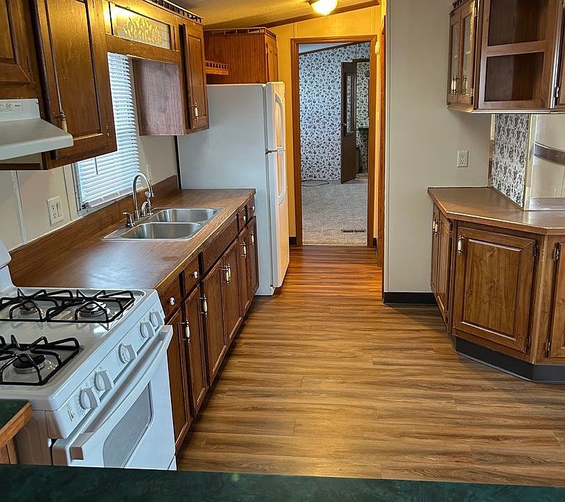 2nd image of 320 Thompson Rd #2B-2Ba-985Sqft