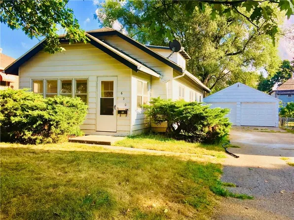 620 Douglas Ave, Des Moines, IA 50313