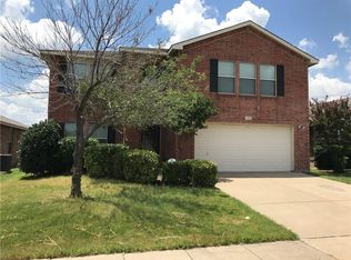 9009 Fremont Trl, Fort Worth, TX 76244