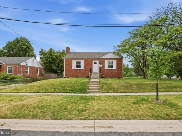10814 Stella Ct, Kensington, MD 20895