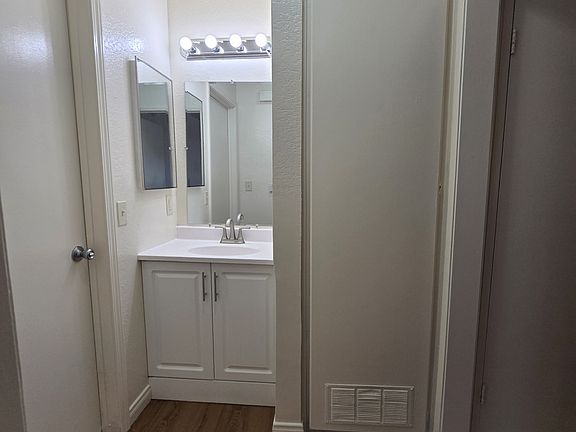 4th image of 1445 W 227th St #3