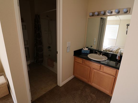 3rd image of 78650 Avenue 42 APT 1516