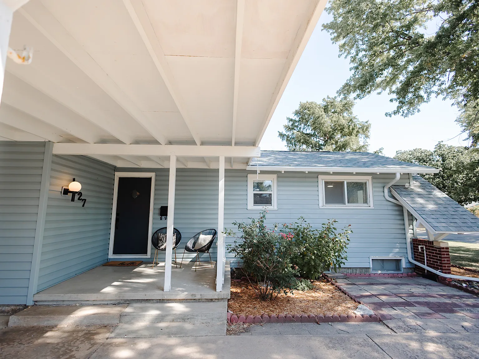 3 bed, 1260 sqft, $1,950 — Photo 2