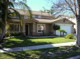 1116 Apple Blossom Ln, Corona, CA 92881