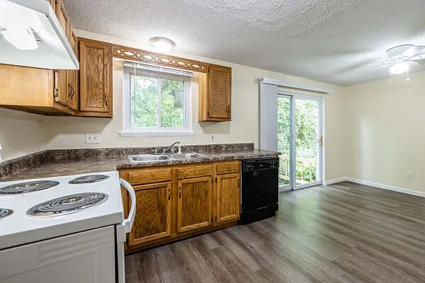 Fleming Creek Townhomes — Photo 10
