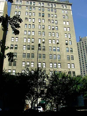 Sold by Corcoran | media 28