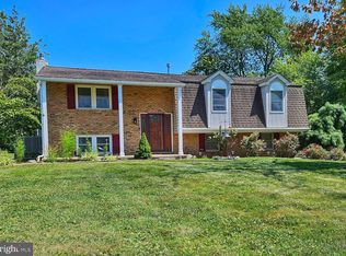 4323 Susquehanna Dr, Schwenksville, PA 19473