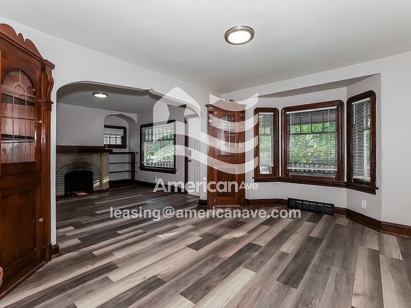 474309_004_wm_-_living_room_13183879.jpg