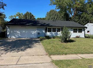 4004 SW 28th St, Topeka, KS 66614