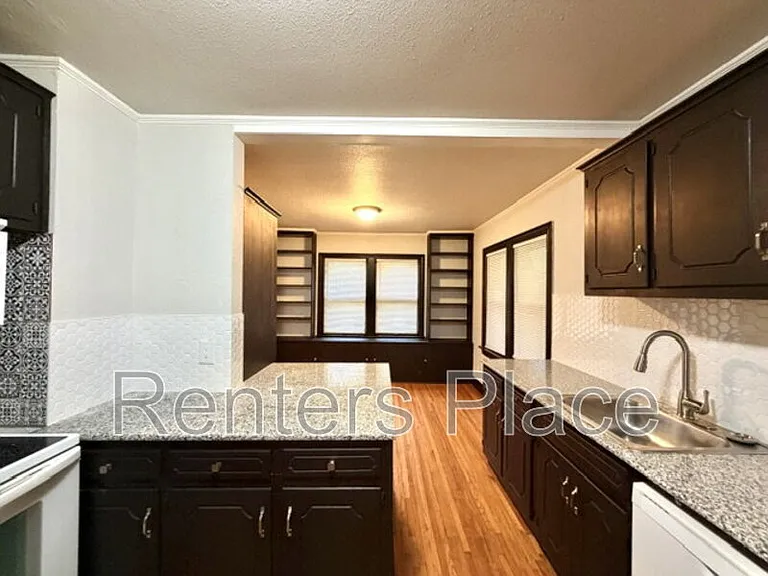 5524 S Owasso Ave — Photo 10