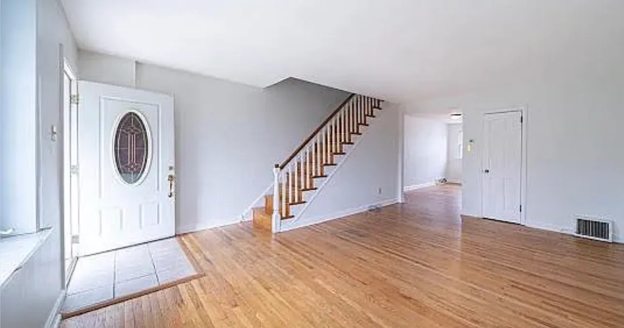 3 bed, 1370 sqft, $1,695 — Photo 2