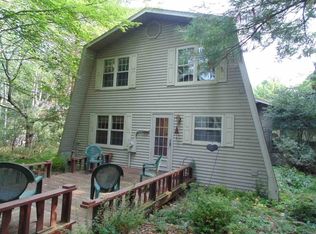E1816 Lake Shore Dr, Iola, WI 54945