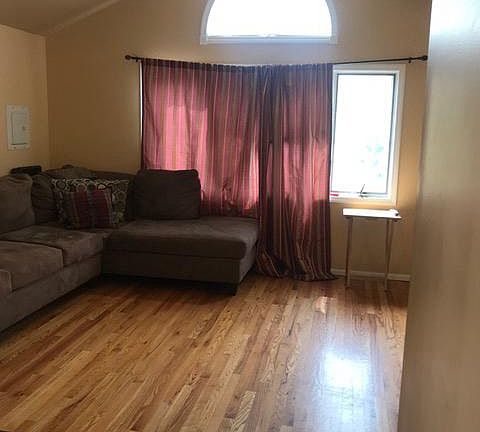 5th image of 245 Kramer Ave #2