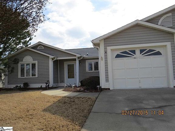 3rd image of 4 Hillview Dr
