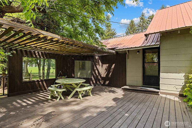 3rd image of 3481 Brown Road