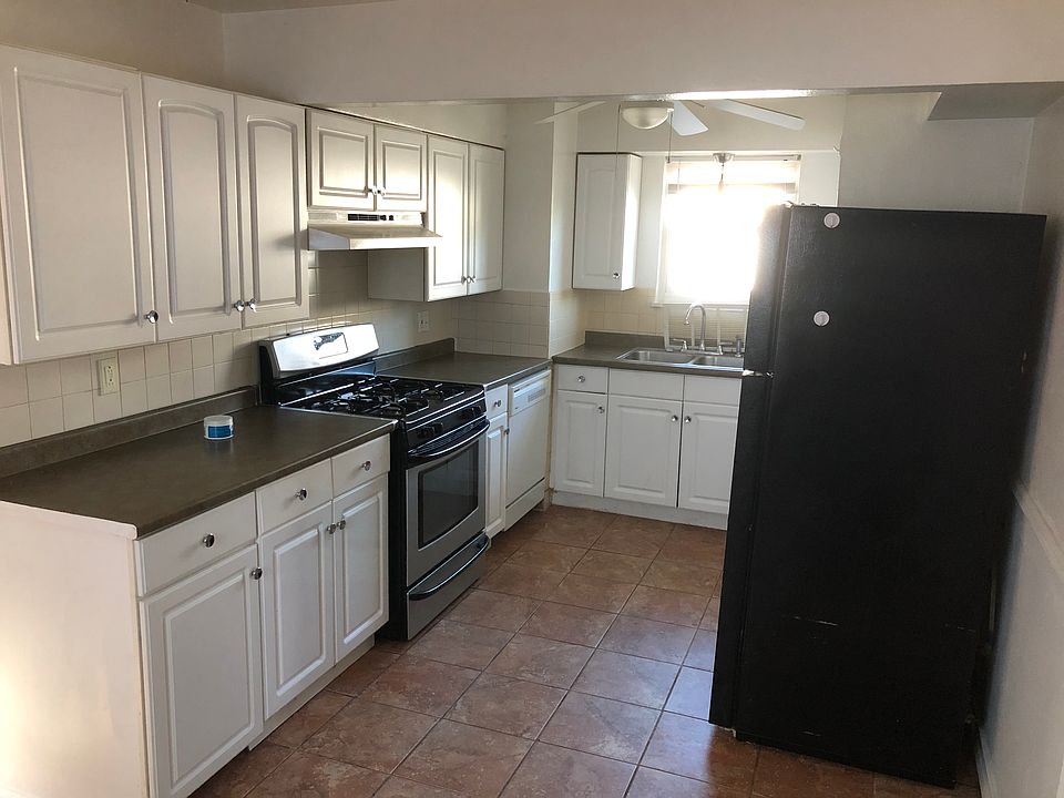 1st image of 6902 Magnolia Ave