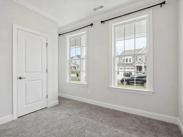 1929 Rothesay Dr — Photo 14