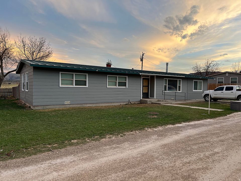 1st image of 310 E Ashley Way