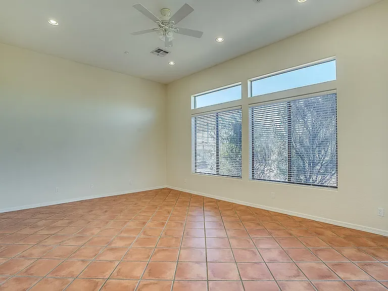 42020 N Moss Springs Rd — Photo 10