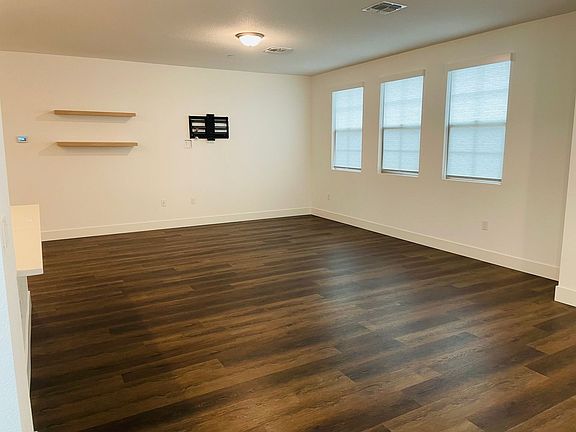 3rd image of 5301 E Commerce Way Unit 28101