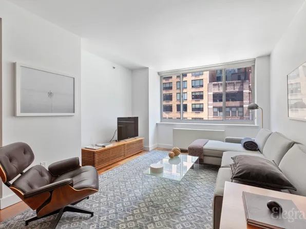 520 West 23rd Street image 1 of 21