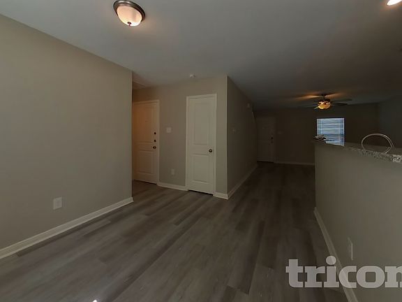 4th image of 15684 Del Norte Dr