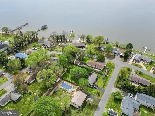 317 Dew Drop Ln, Prince Frederick, MD 20678