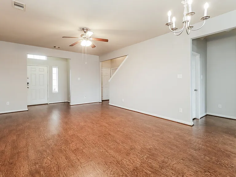 9446 Green Mills Dr — Photo 7