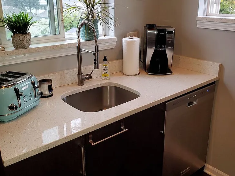 340 E. Cambourne. — Photo 14