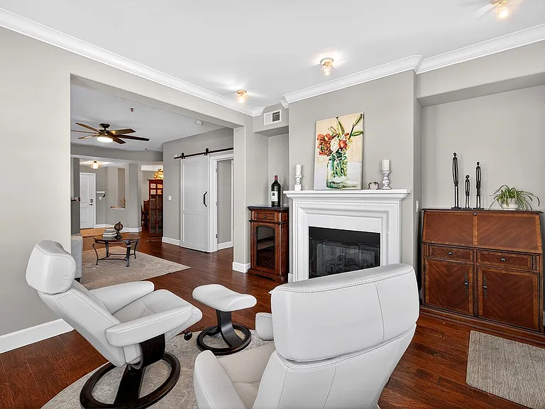 1800 Alma Ave #402 — Photo 9