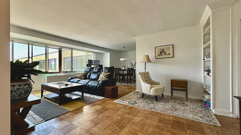 2 bed, 991 sqft, $2,728 — Photo 4