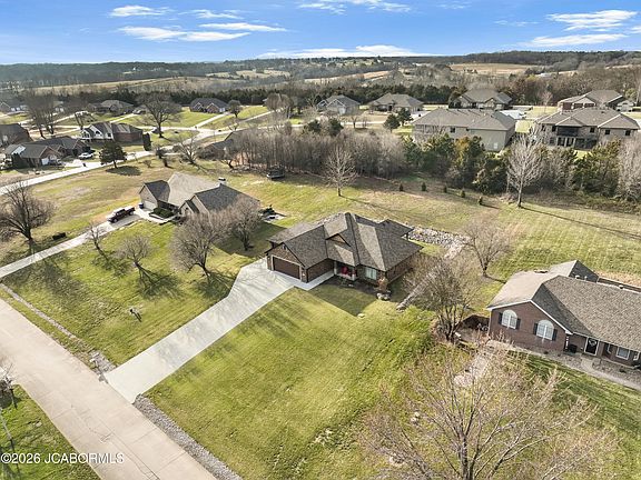 3rd image of 2814 Covey Ln