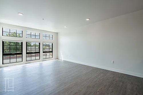 Floor plan 306