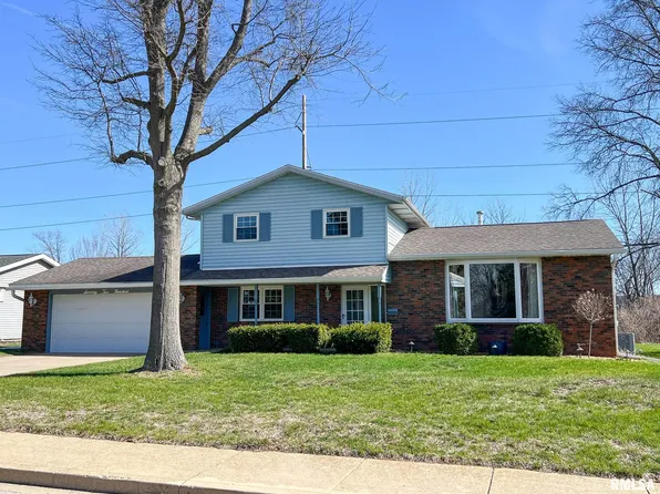 7200 N Manning Dr, Peoria, IL 61614