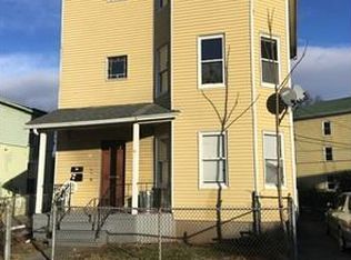 13 Camp St, Worcester, MA 01603