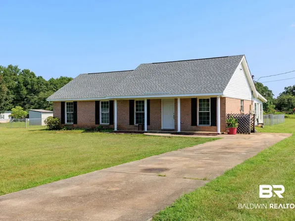 10841 Bennett Rd N, Grand Bay, AL 36541