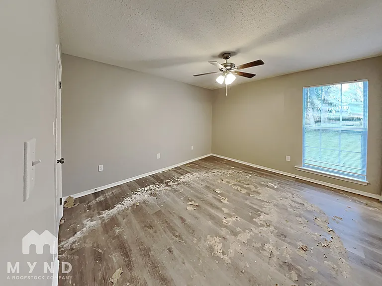 4912 Summitridge Dr — Photo 13