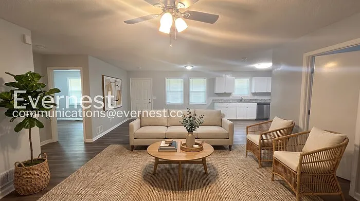 715 W Creek Cir — Photo 2