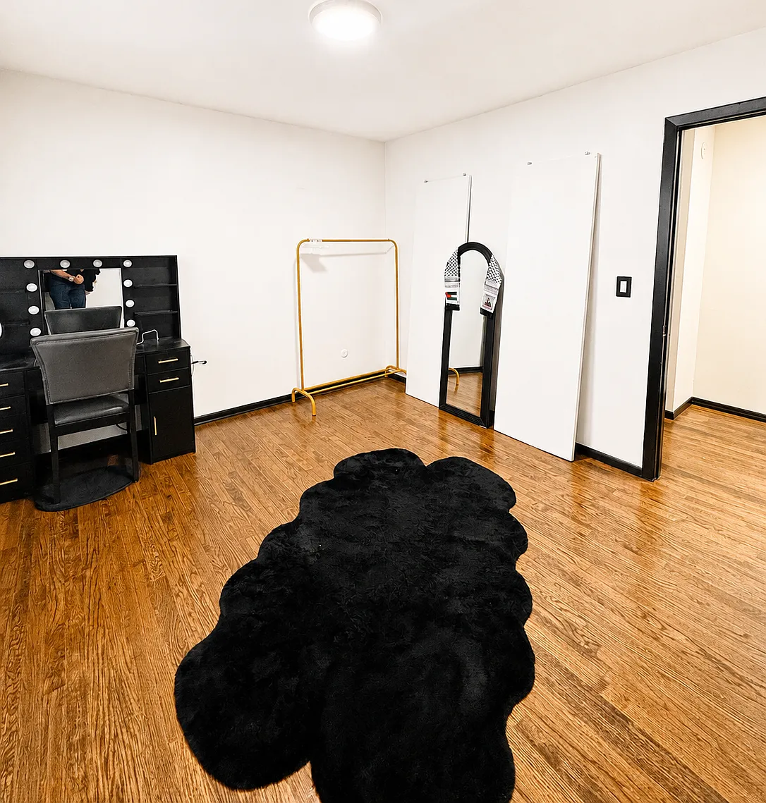 3 bed, 1177 sqft, $3,000 — Photo 3