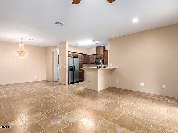 5th image of 33133 N 40TH Place