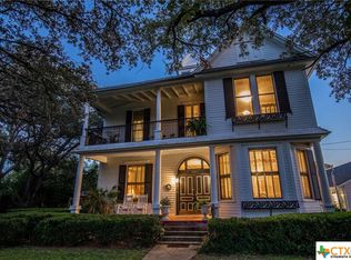 834 Mitchell St, Gonzales, TX 78629