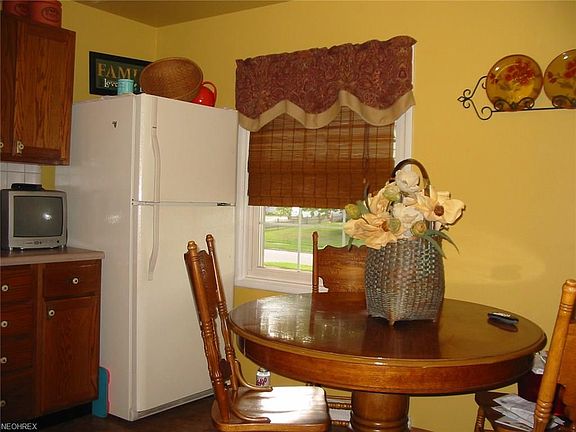 5th image of 1367 Bexley Dr